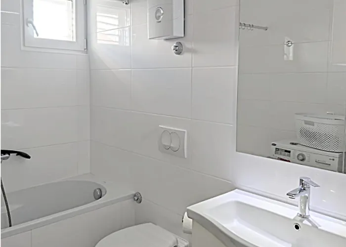 Ruzmarin * Kaštel Stari